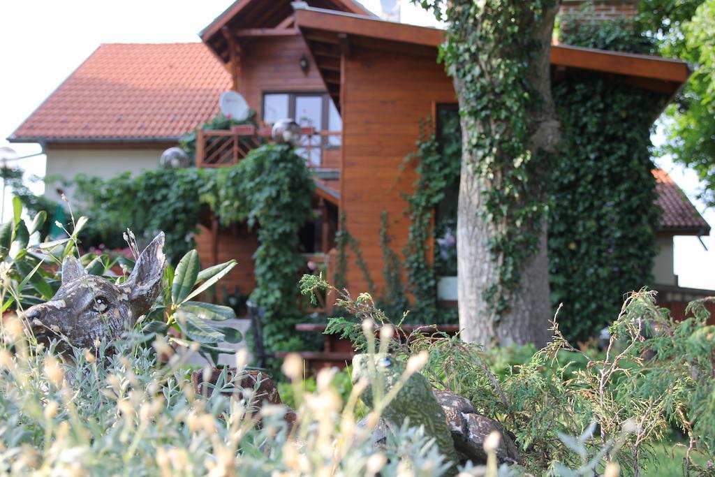 Orehite Guest House ซาโมคอฟ ภายนอก รูปภาพ