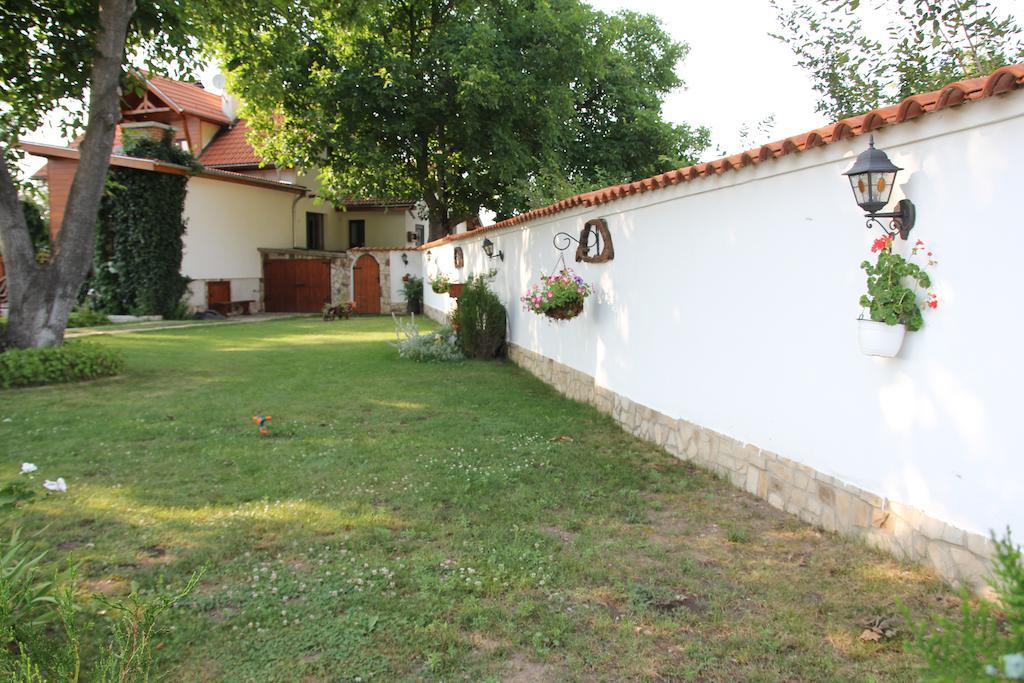 Orehite Guest House ซาโมคอฟ ภายนอก รูปภาพ